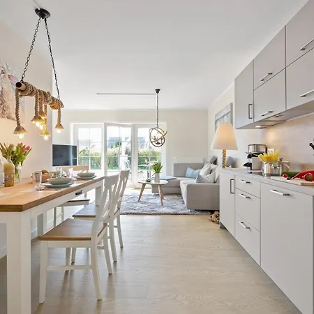 Zum Faehrmann 2 Whg 2 Rechts In 18356 Apartament Pruchten