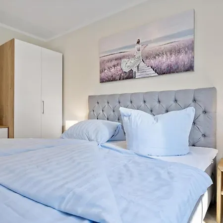 Zum Faehrmann 2 Whg 2 Rechts In 18356 Apartament Pruchten